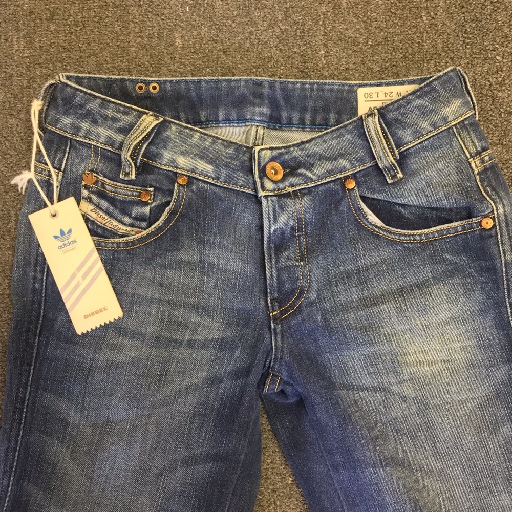 CLOSET CLOSING NEW Diesel Adi-Ryoth-N Adidas Jeans